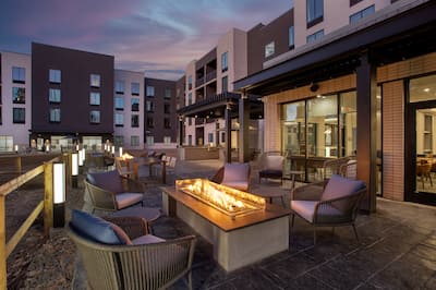 Outdoor Patio With Firepit 